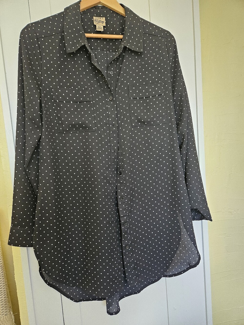 Como Vintage Black Polka Dot Button-Up Blouse Size Medium